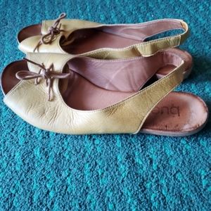 Bueno Leather Mustard Yellow Flats